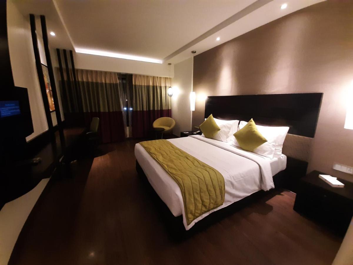 Hycinth Hotels Thiruvananthapuram Kültér fotó