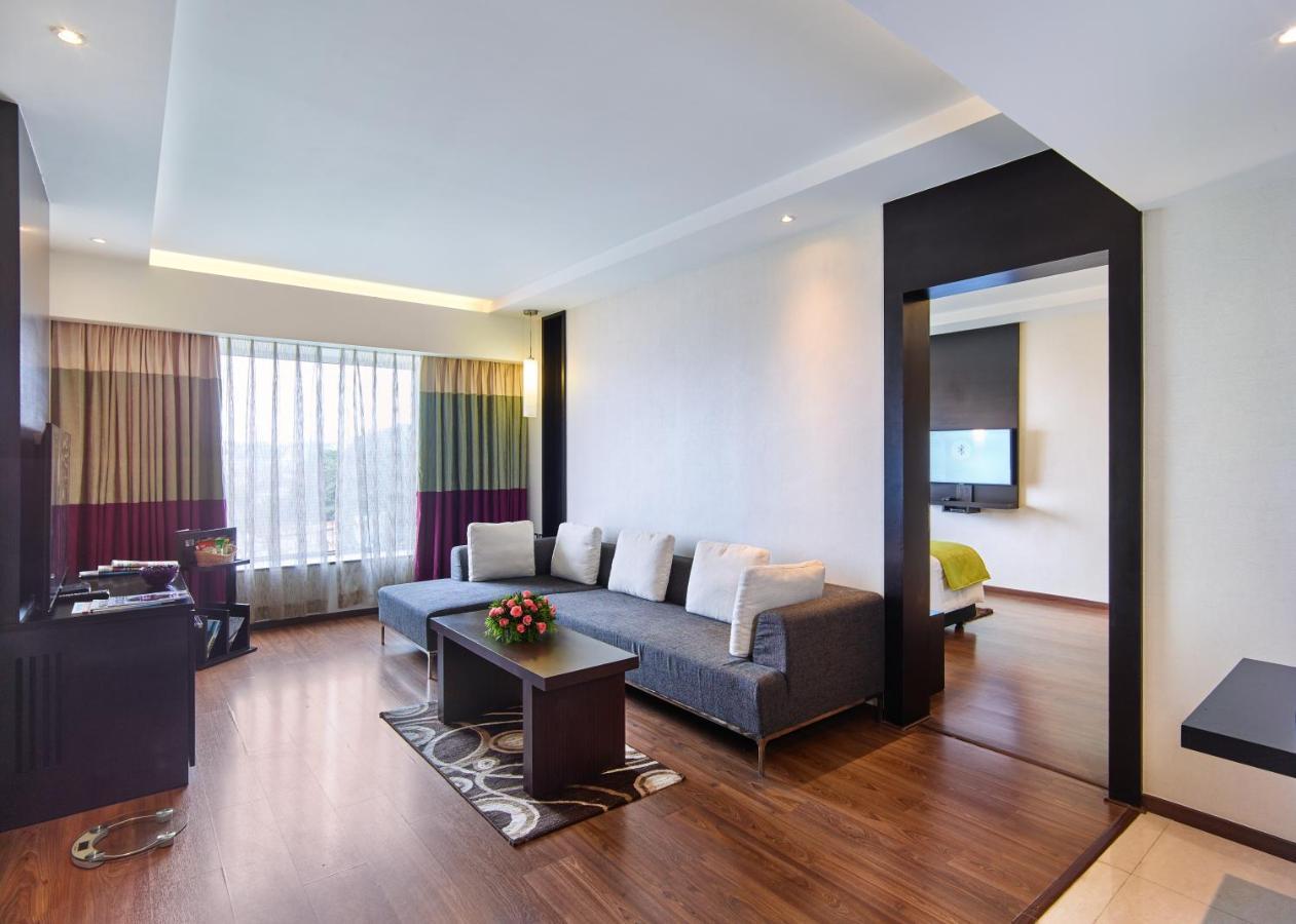 Hycinth Hotels Thiruvananthapuram Kültér fotó