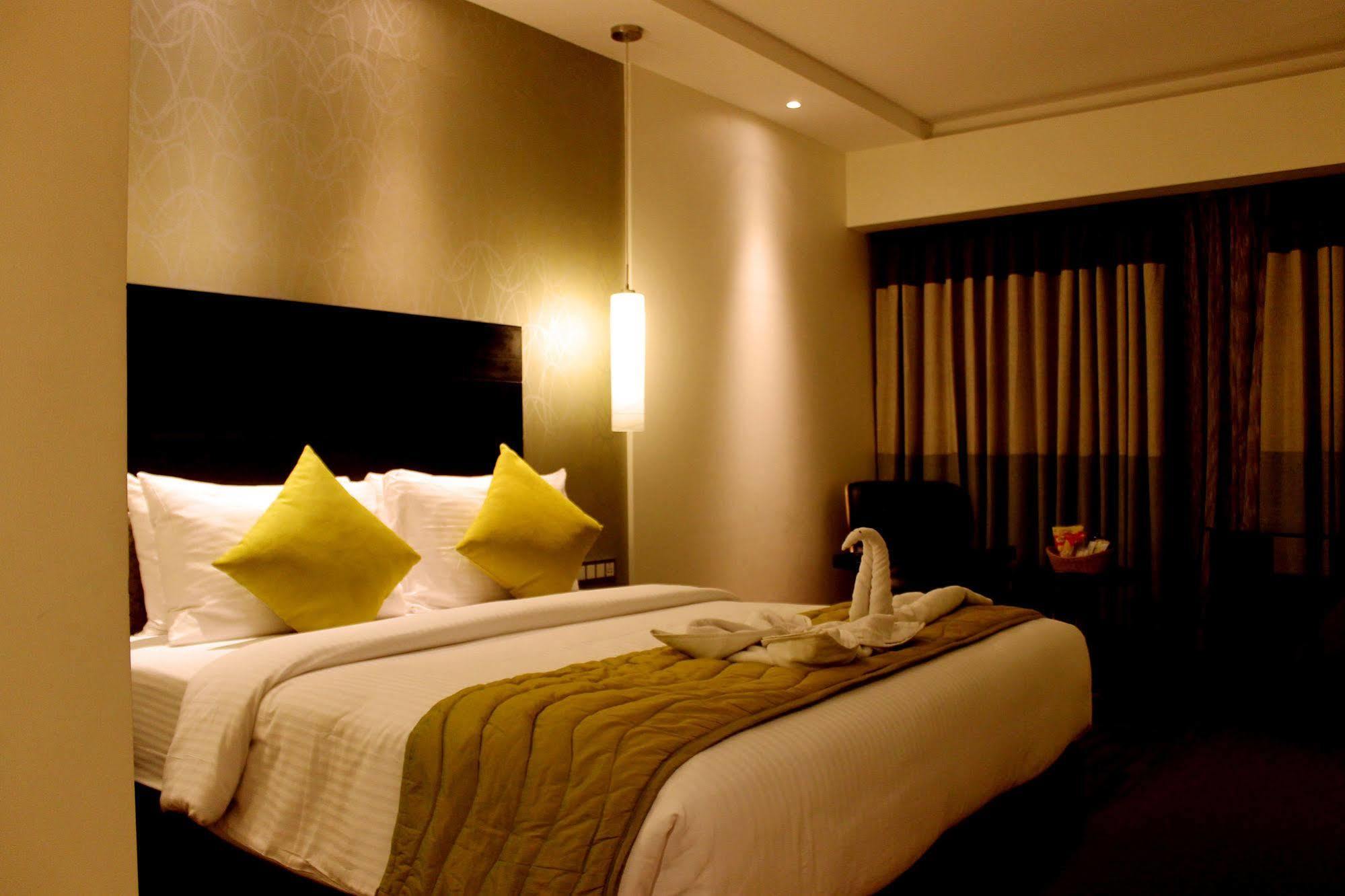 Hycinth Hotels Thiruvananthapuram Kültér fotó