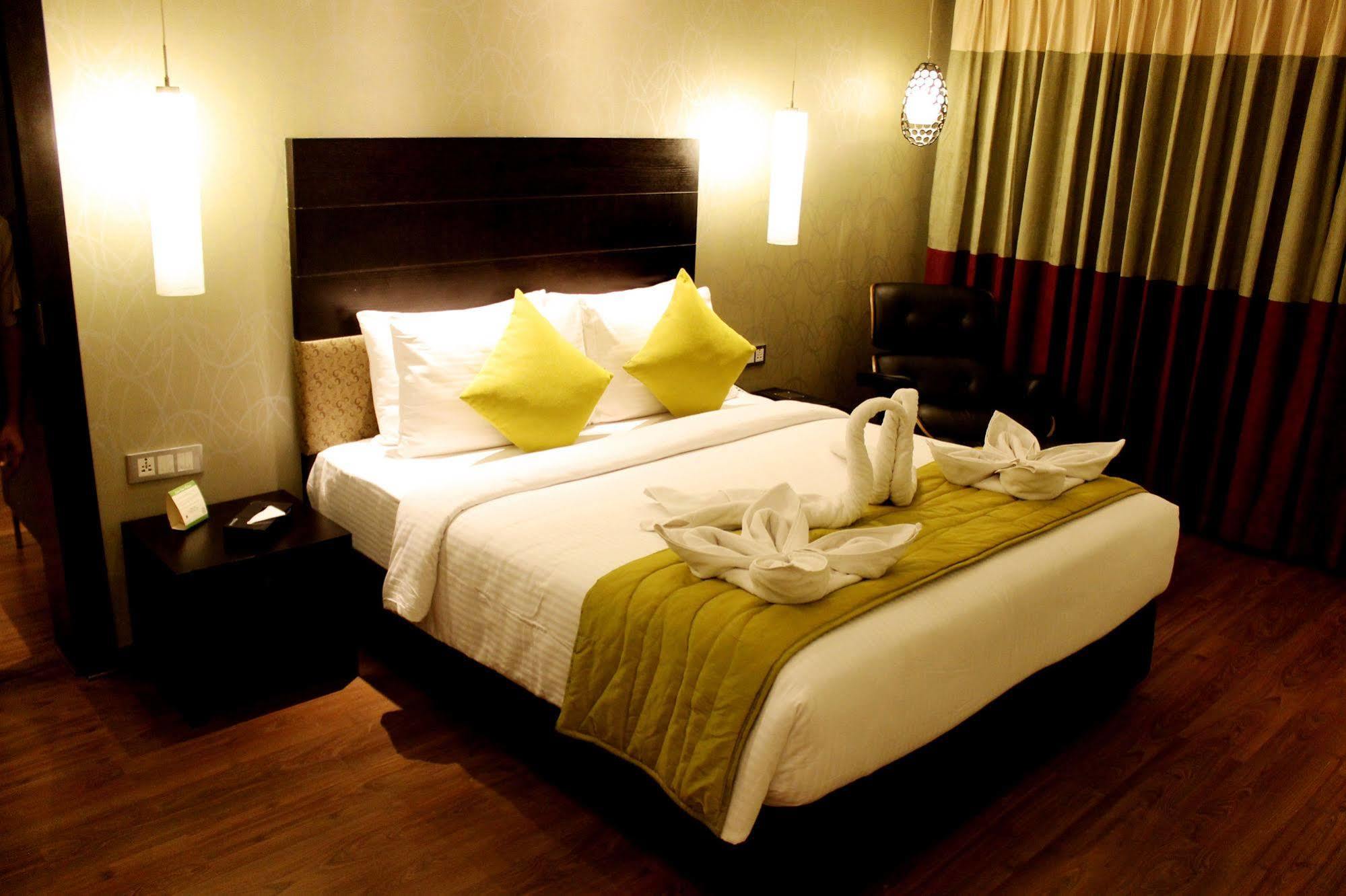 Hycinth Hotels Thiruvananthapuram Kültér fotó