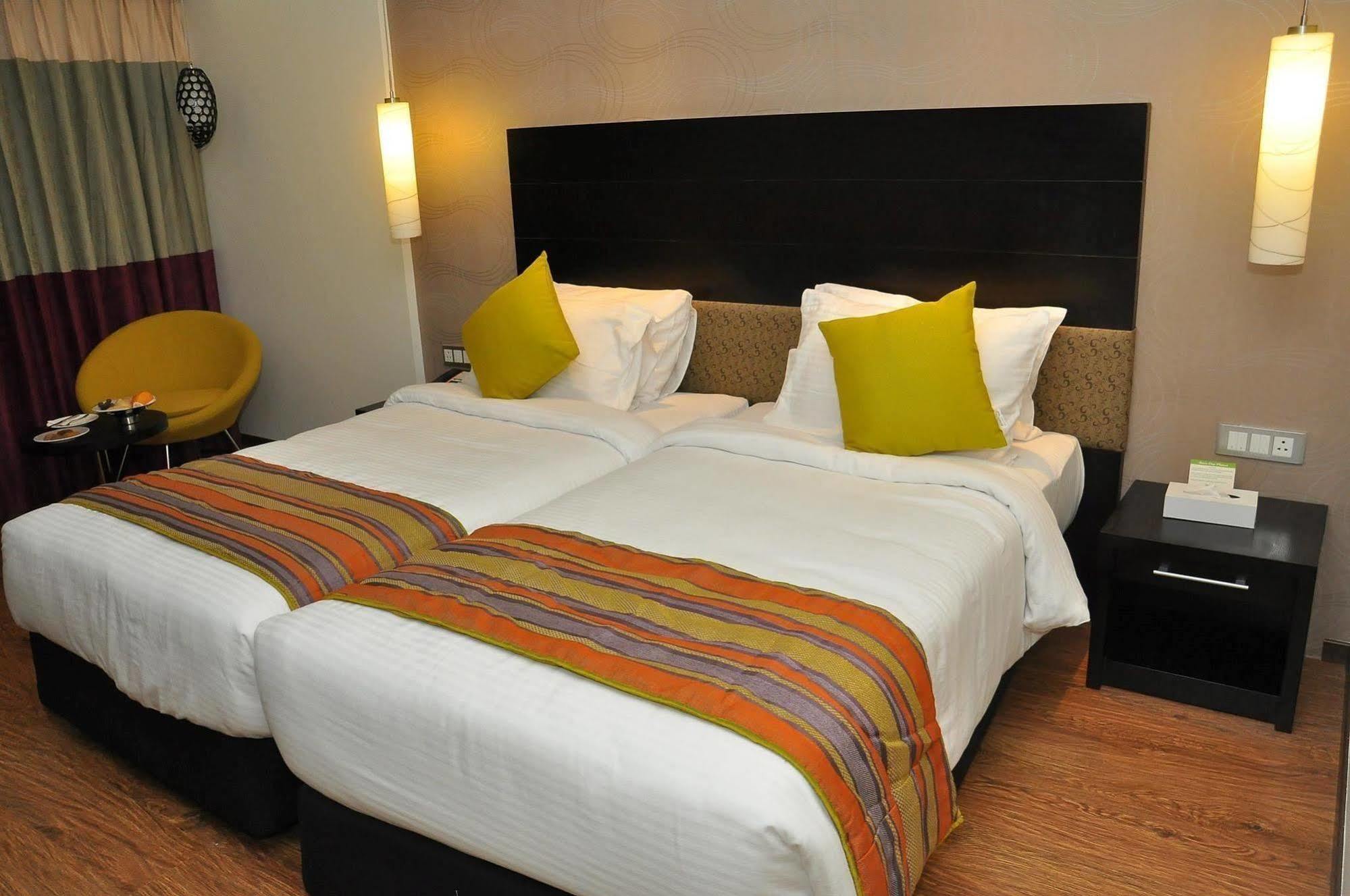 Hycinth Hotels Thiruvananthapuram Kültér fotó